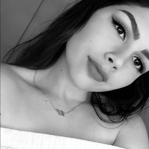 Meet your Posher, Jasmine